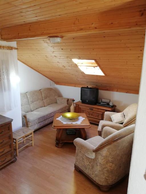 Maris Appartement Vodenjak Buitenkant foto