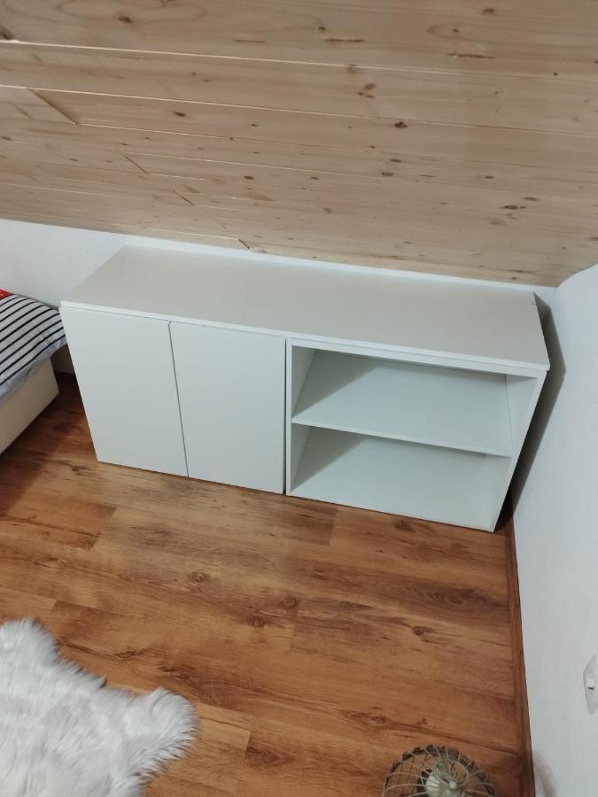 Maris Appartement Vodenjak Buitenkant foto