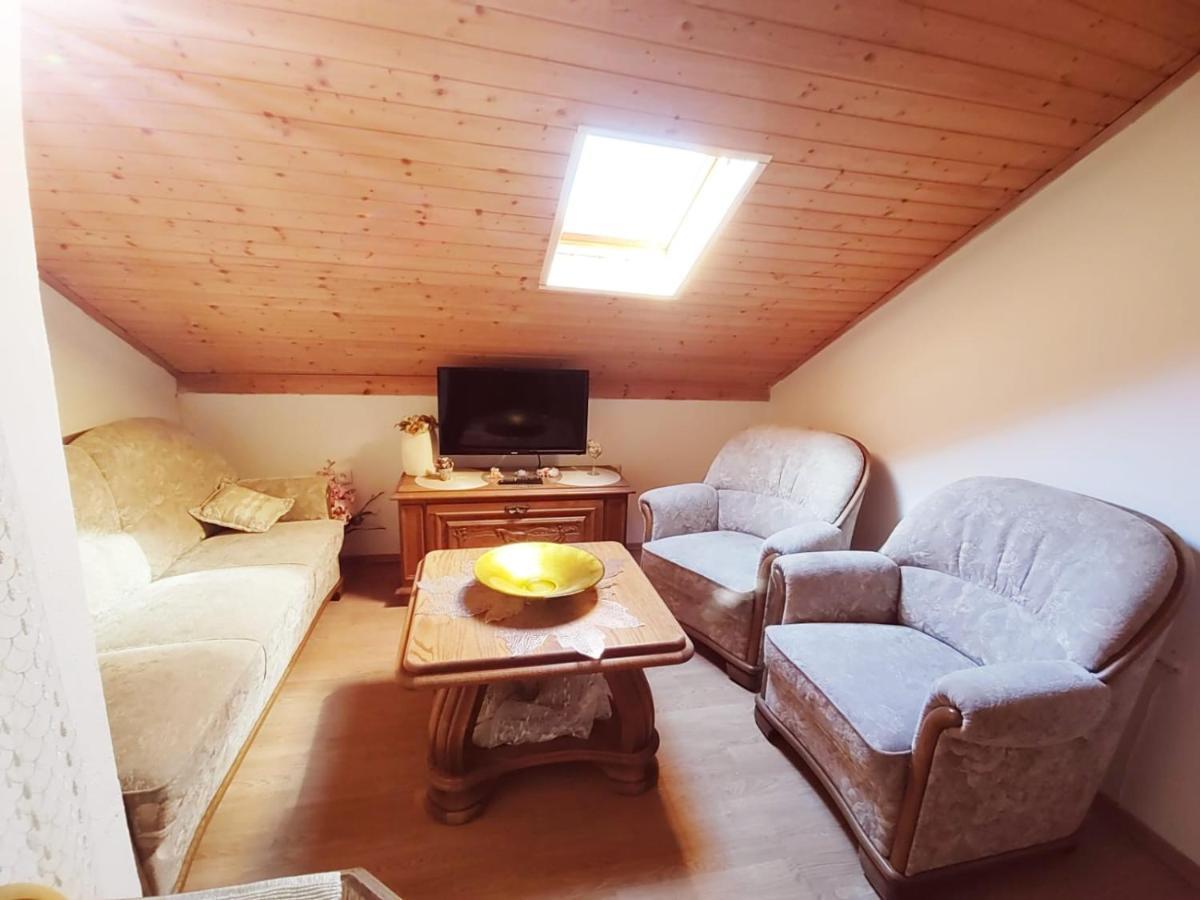 Maris Appartement Vodenjak Buitenkant foto