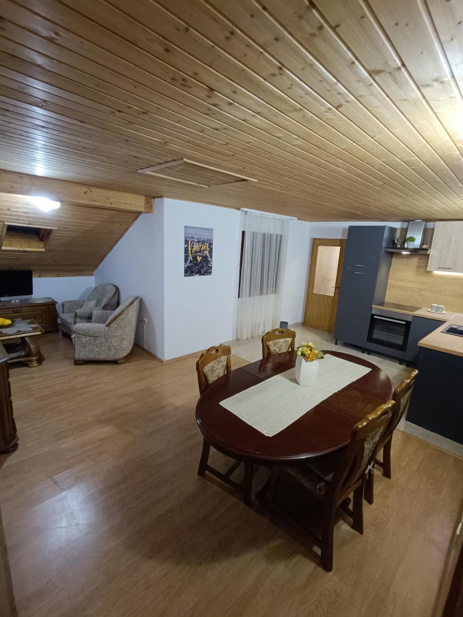 Maris Appartement Vodenjak Buitenkant foto