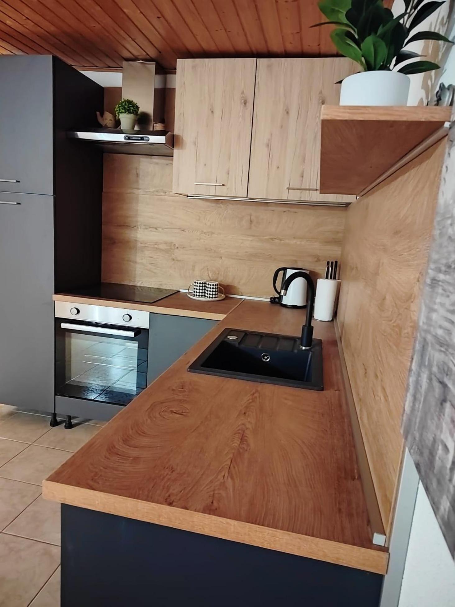 Maris Appartement Vodenjak Buitenkant foto